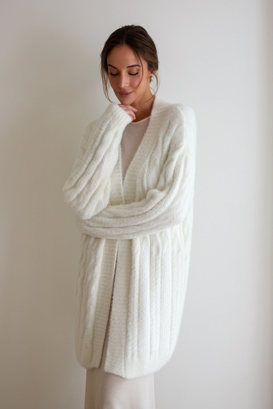 Women 25 UNION | Long Cardigan Made Of Fluffy Yarn With A Textured Pattern Ellin Milk