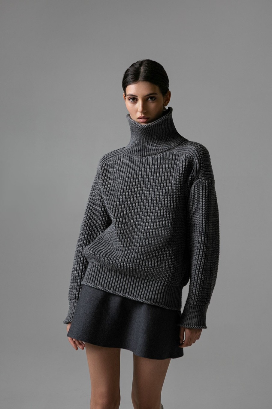 Women 25 UNION | Turtleneck Sweater Dark Gray