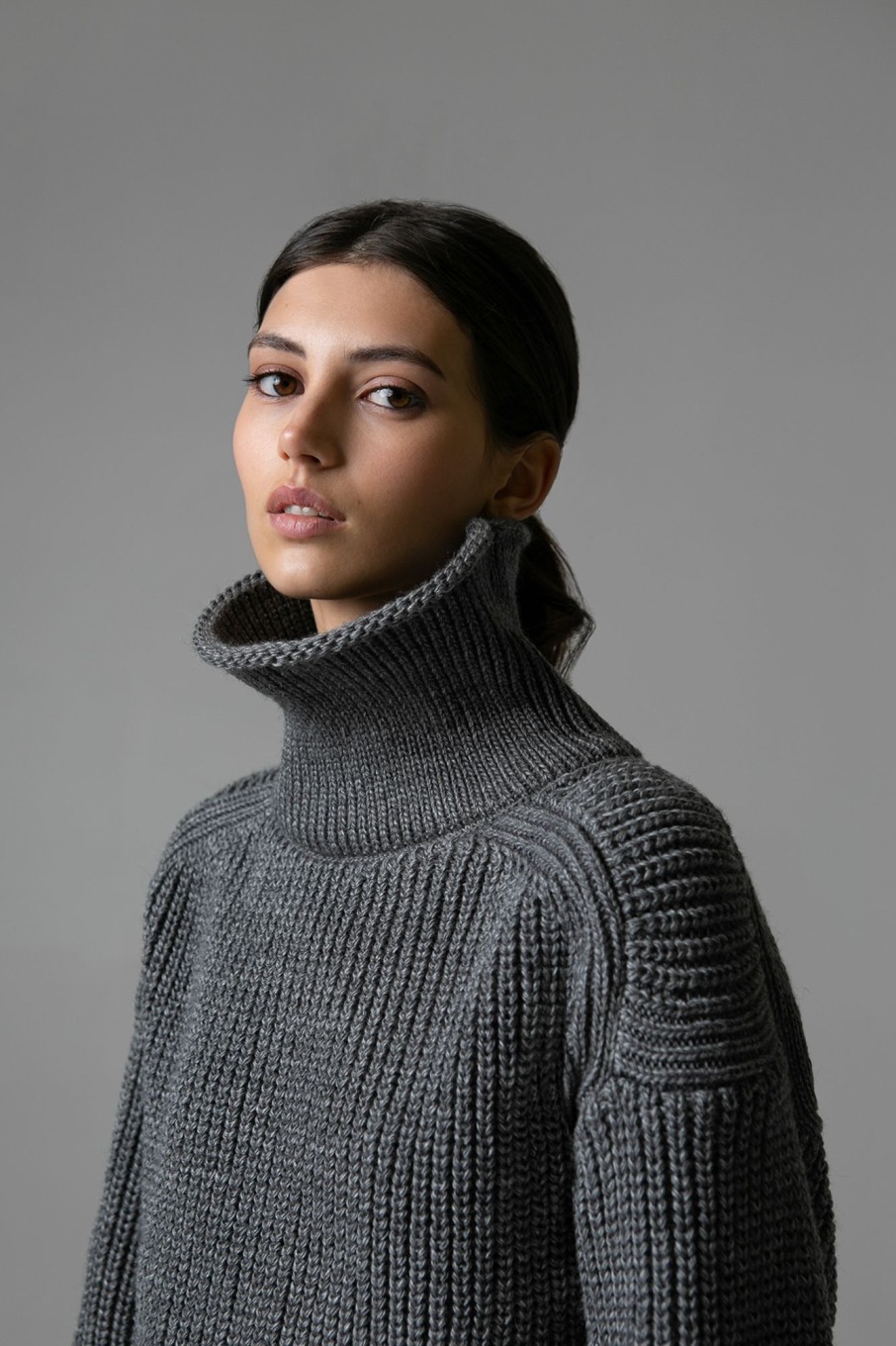 Women 25 UNION | Turtleneck Sweater Dark Gray