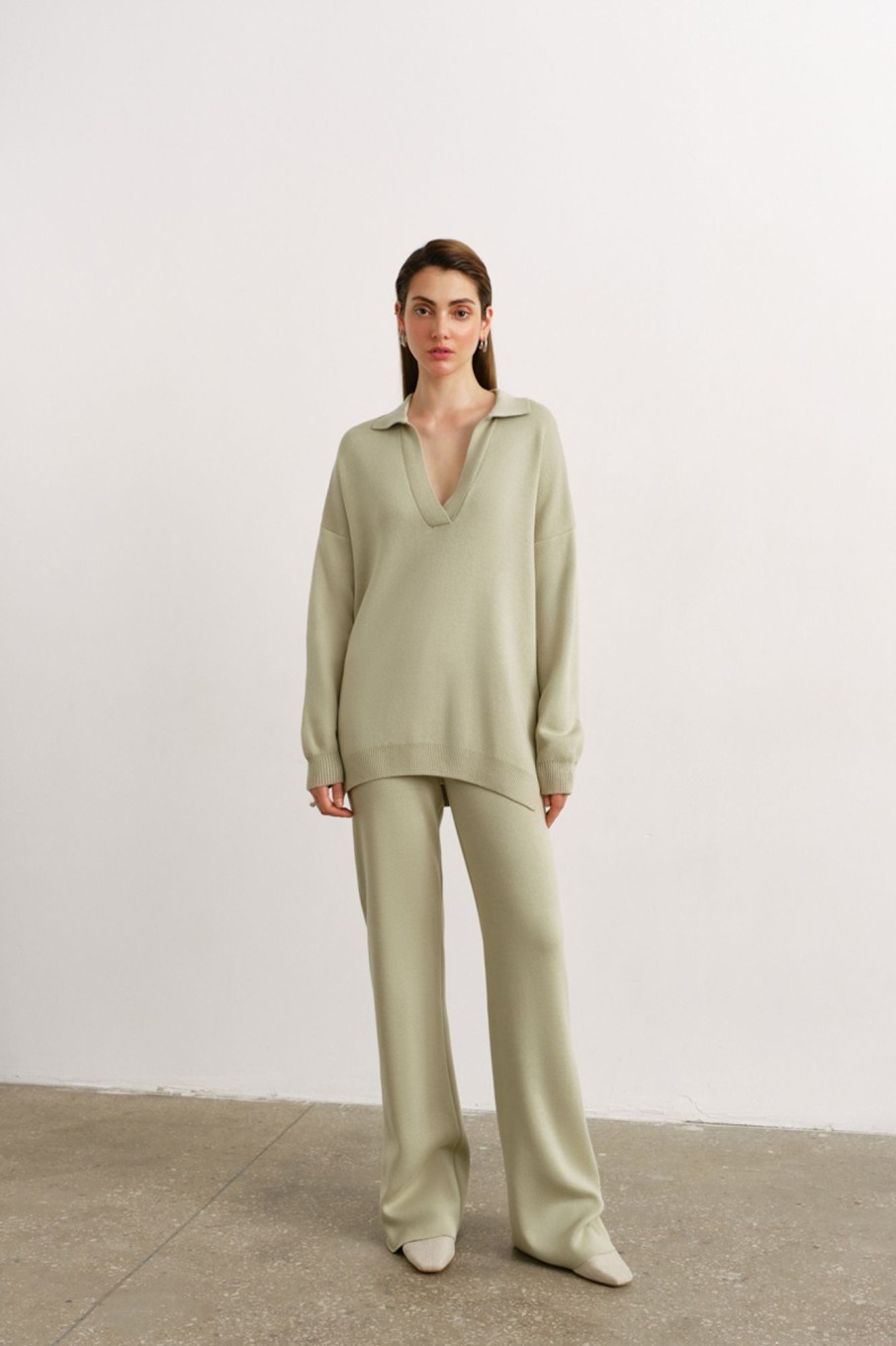 Women 25 UNION | Suit Jumper Polo Free Cut With Straight Trousers From Thick Jersey Light Olive