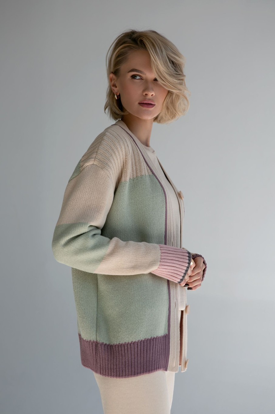 Women 25 UNION | Color-Block Cardigan Cream