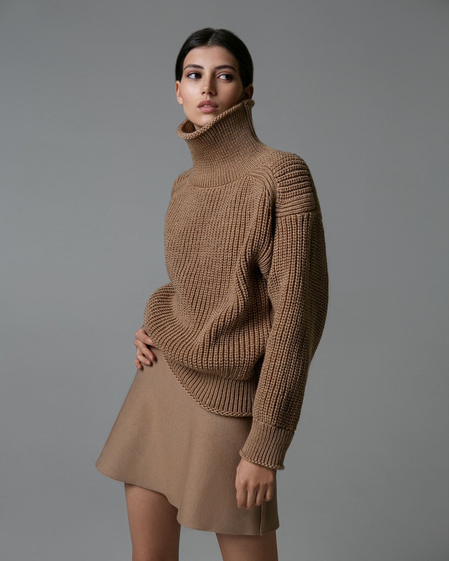 Women 25 UNION | Sweater With A High Neck Caramel