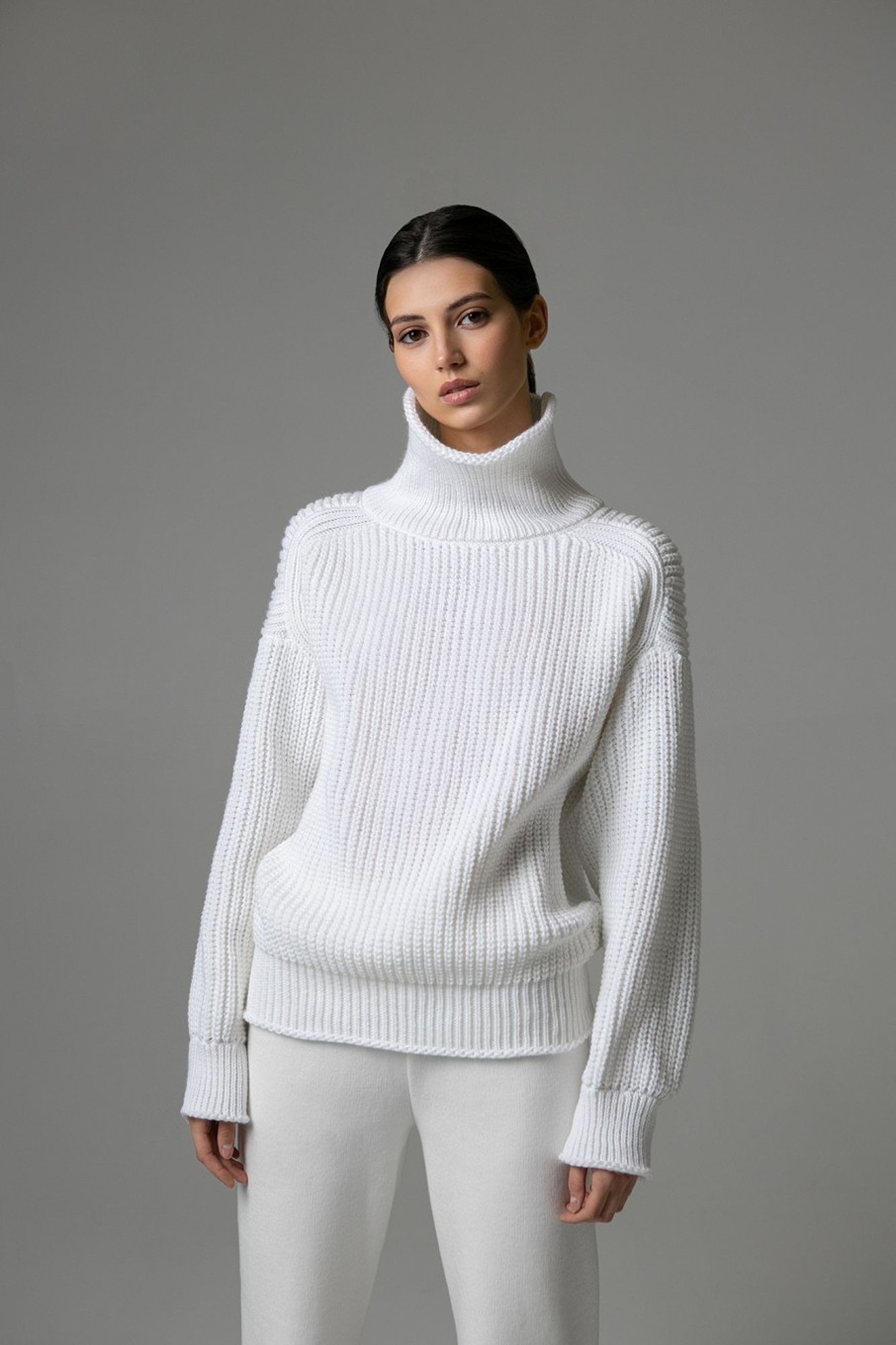 Women 25 UNION | High Neck Sweater White