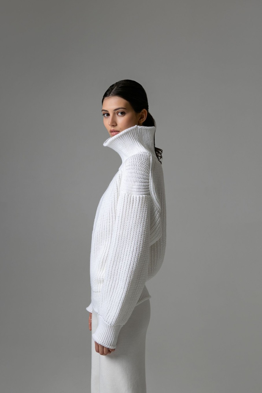 Women 25 UNION | High Neck Sweater White