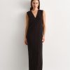 Women 25 UNION | Dress Naturel With A Triangular Neckline Black