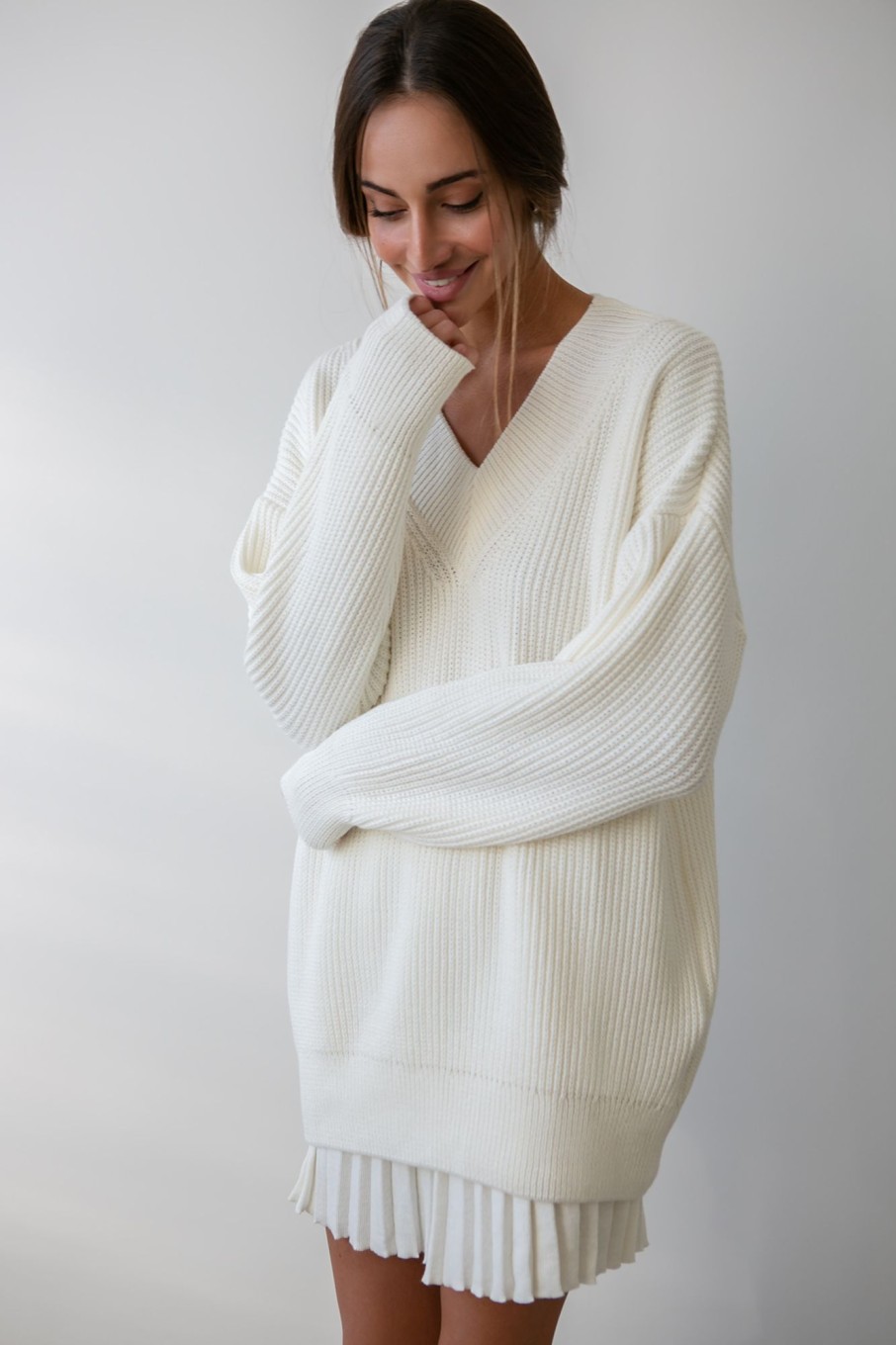 Women 25 UNION | Oversized Jumper With V-Neck Milk