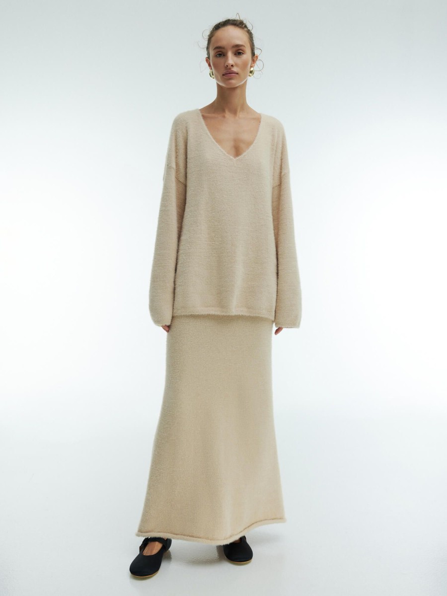 Women 25 UNION | Cynthia Fluffy Yarn Oversized Jumper And Maxi Skirt Set Cream