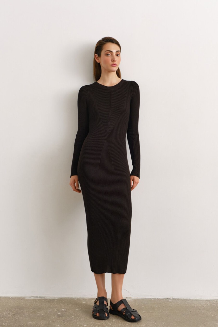 Women 25 UNION | Midi Silhouette Dress With Textured Knit Black