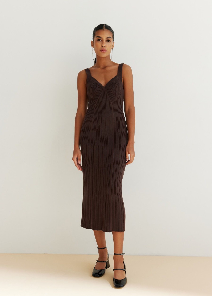 Women 25 UNION | Dress With A Highlighted Bust Chocolate