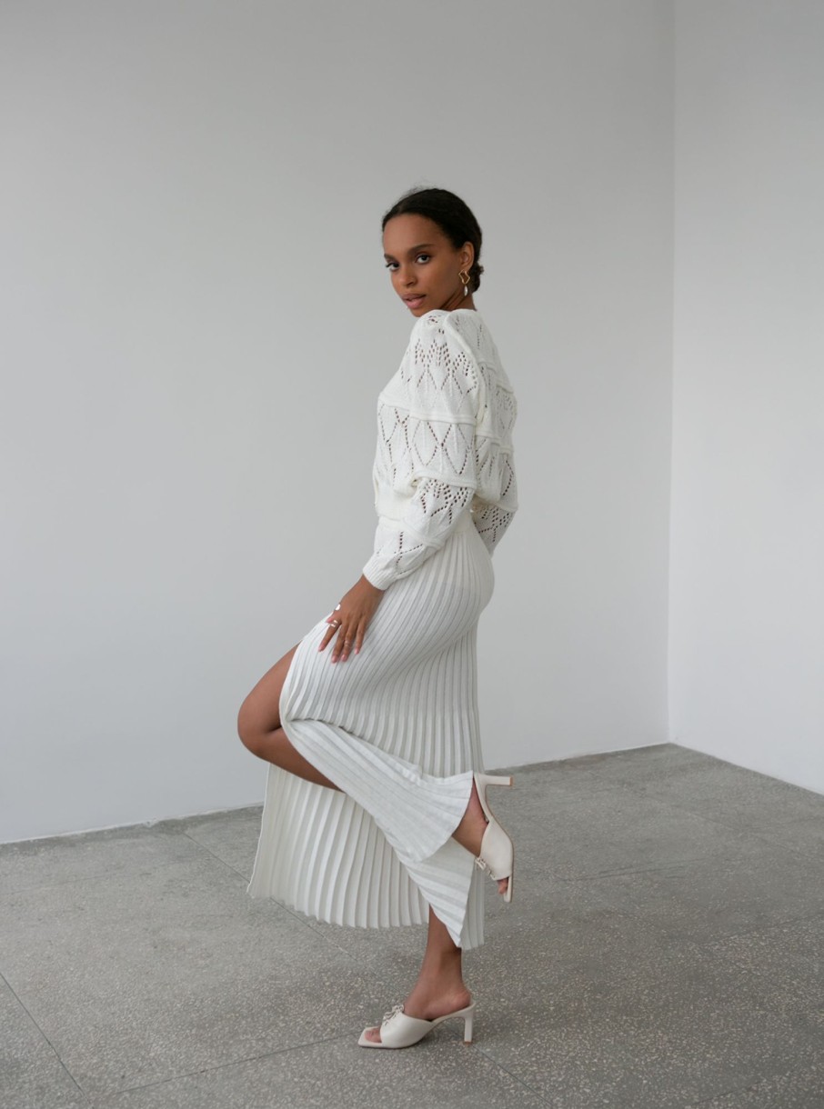 Women 25 UNION | Suit With Openwork Cardigan With Buttons And A Pleated Skirt With A Slit Milk