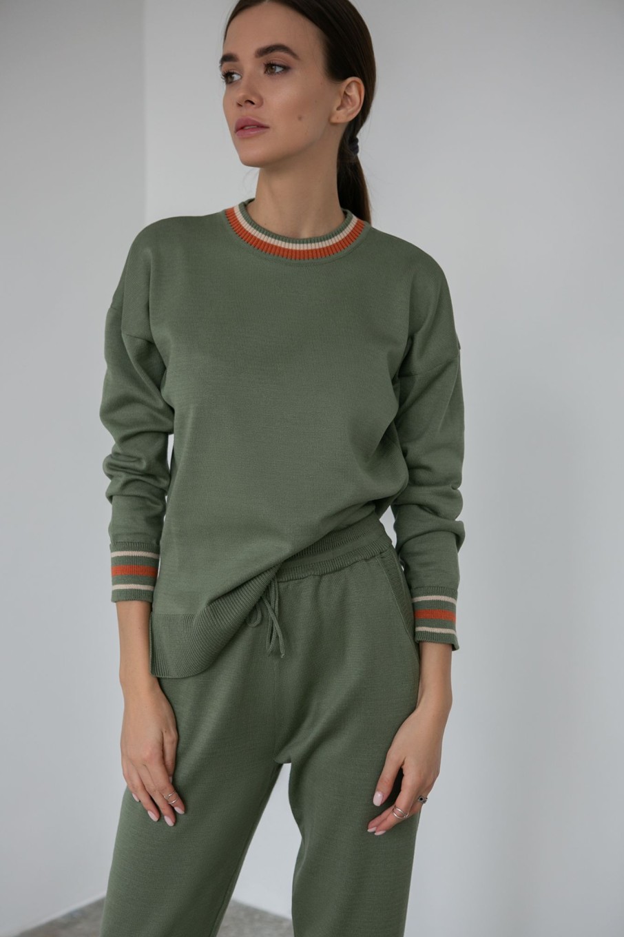 Women 25 UNION | Jumper Suit With Round Neck And Joggers Trousers Oliva