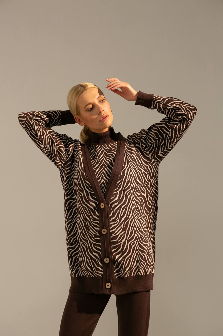 Women 25 UNION | Top With An Animalistic Print Chocolate