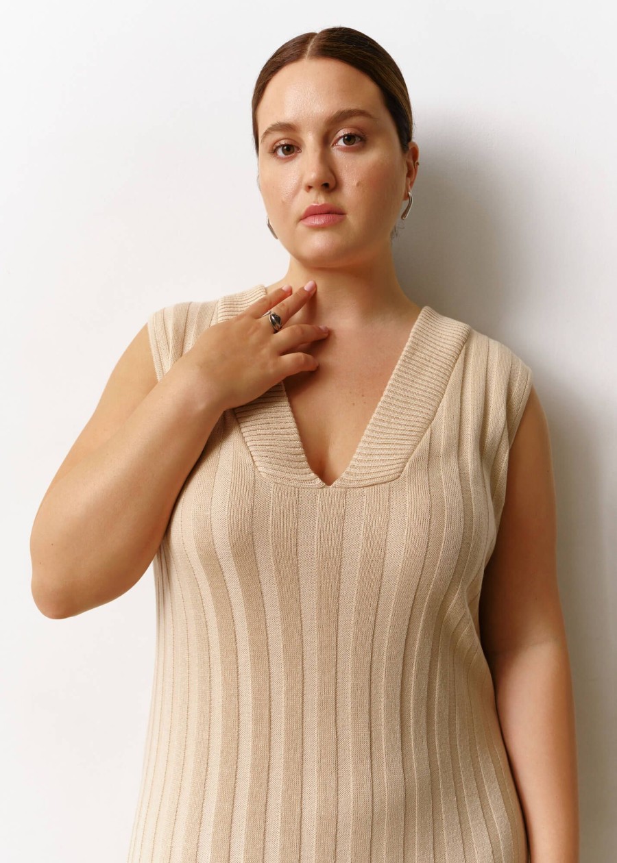 Women 25 UNION | Dress Naturel With A Triangular Neckline Cream Size L-Xl